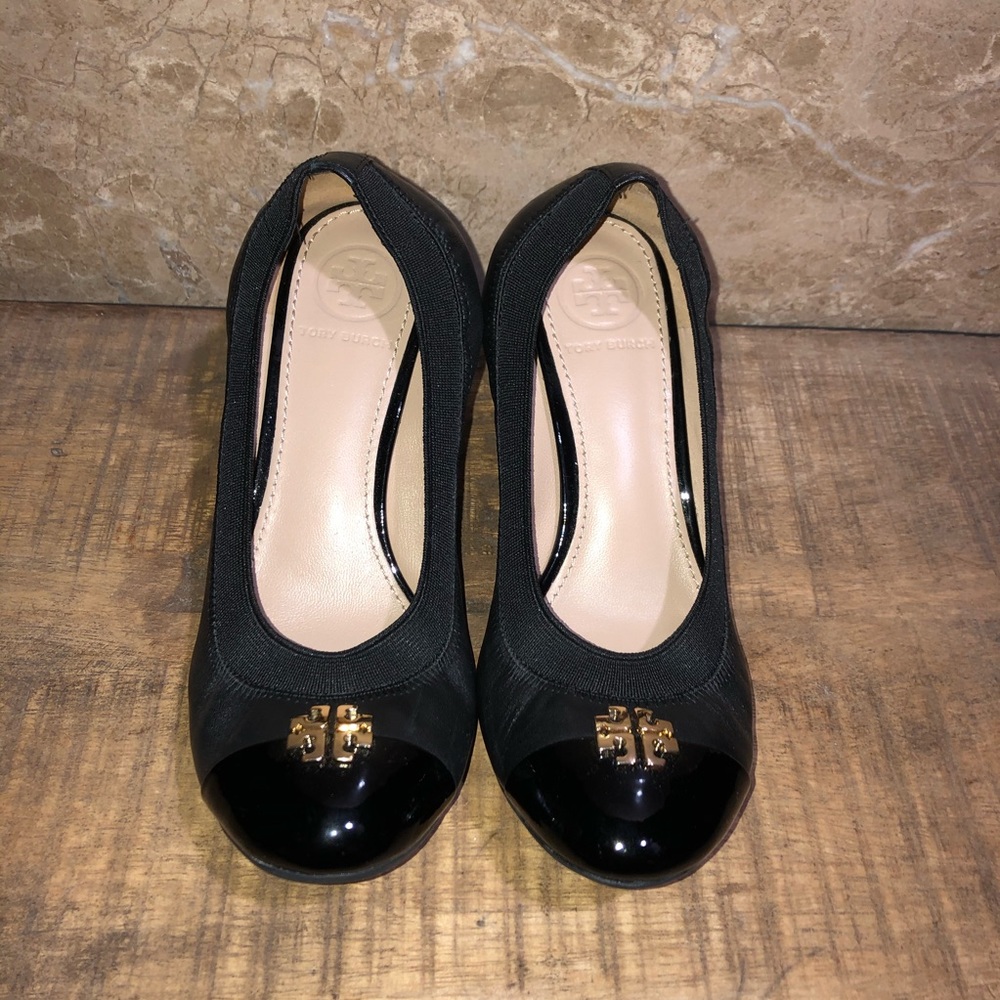 Tory Burch Jolie Leather Wedges W/ Gold Logo 5 1/2
